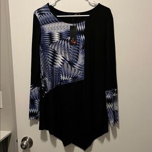 DJT Black and Blue Patterned Long Sleeve tunic Top sz medium NWT